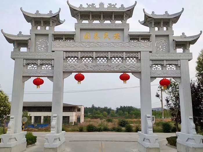 花岗岩石牌坊