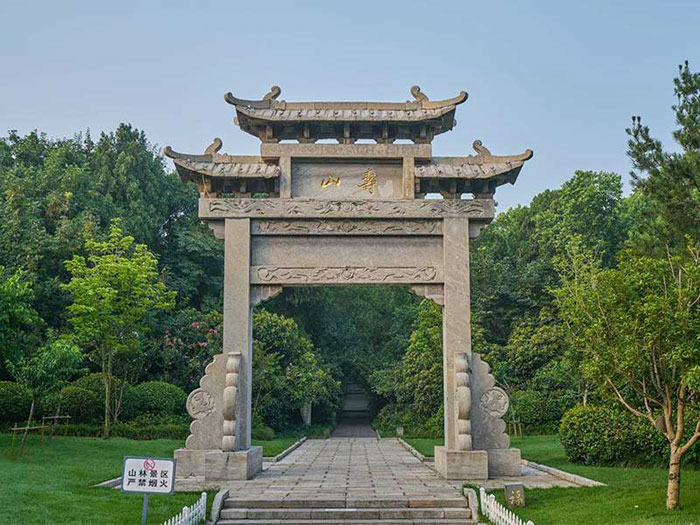 景区单门石牌坊