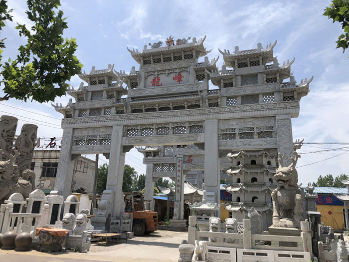 石雕牌坊
